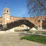 Ai Leoni *