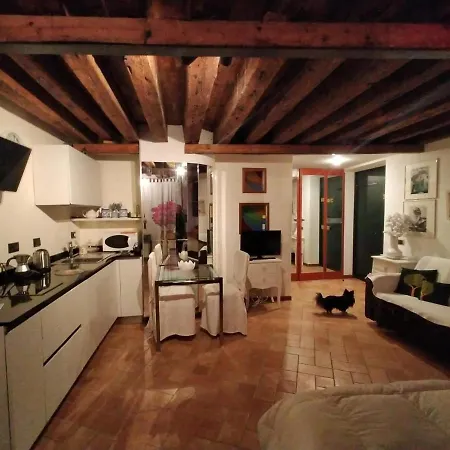 Ai Leoni Apartment Venedig